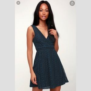 NWT Navy blue/black Lulu’s cocktail dress